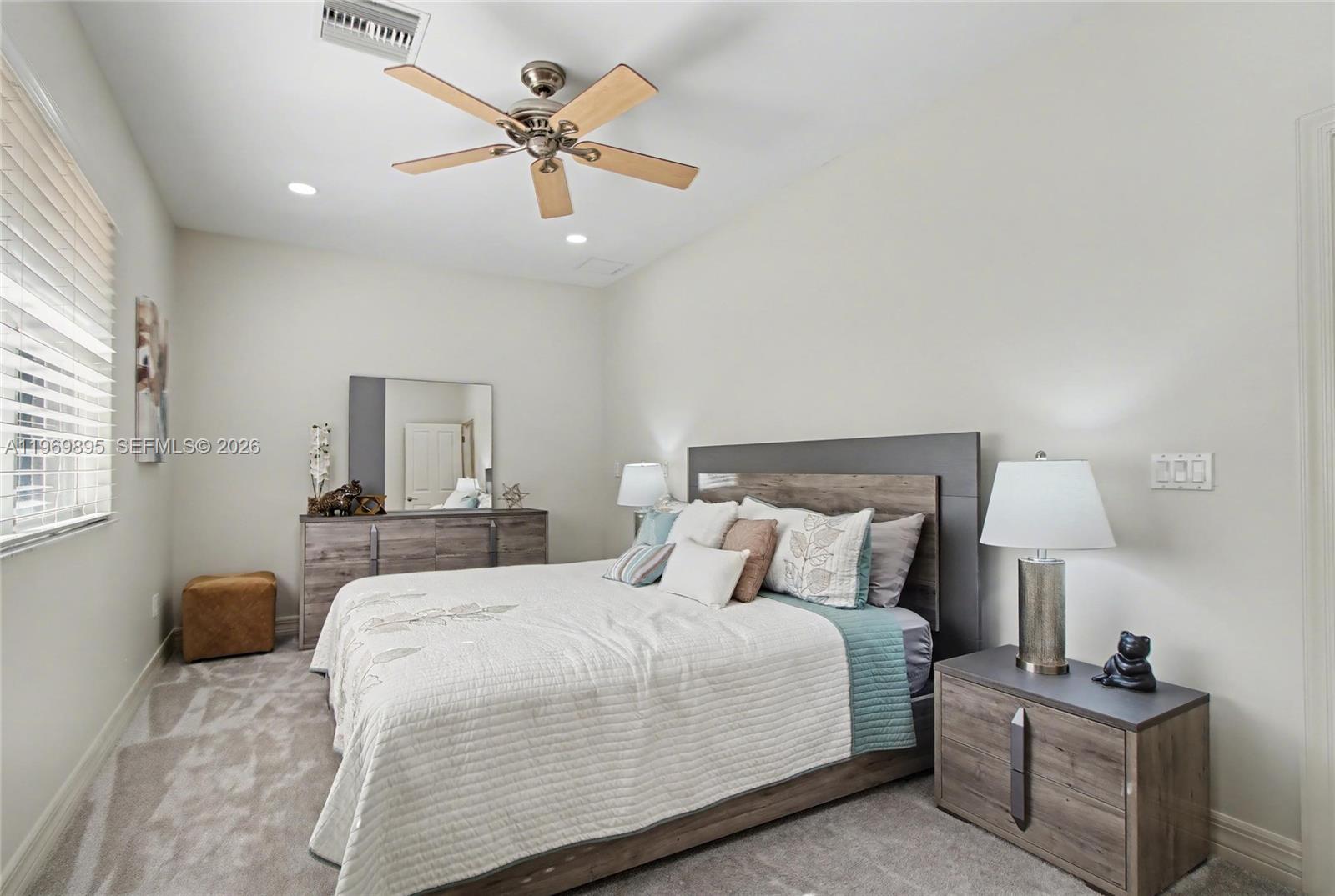LOGAN WOODS - Residential