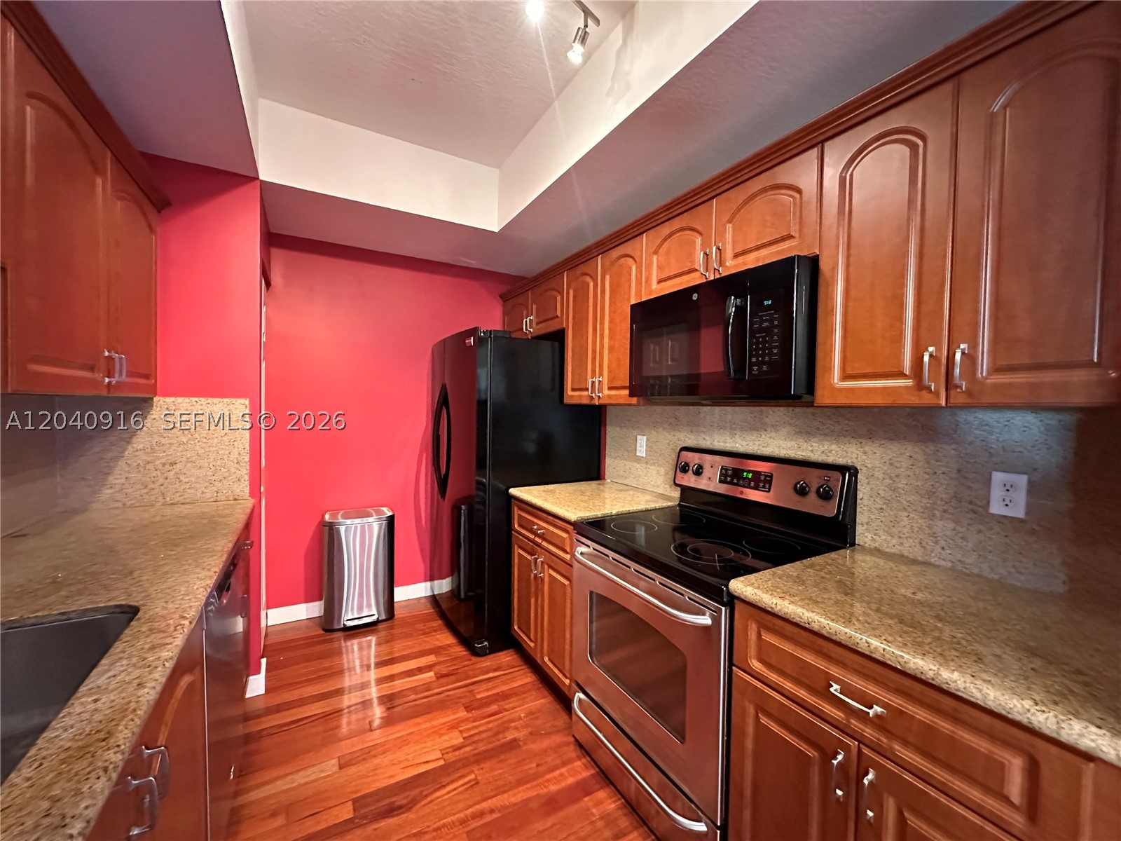 KEYSTONE VILLAS CONDO - Residential