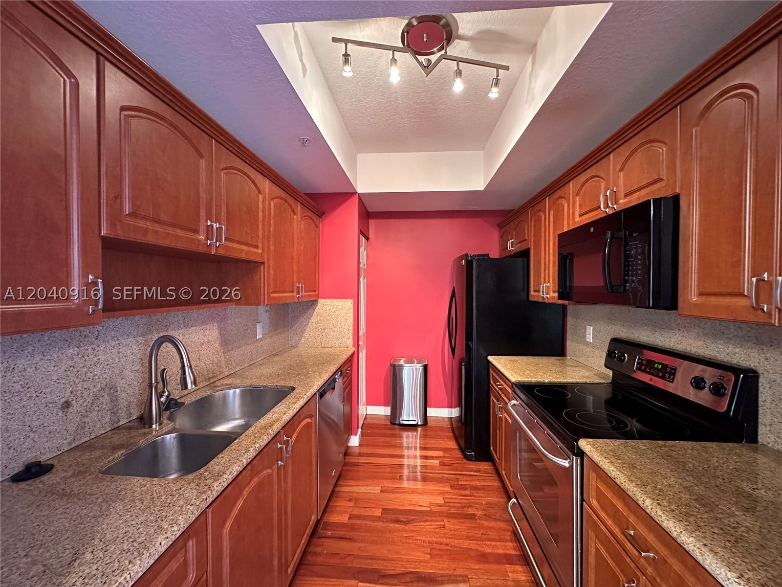 KEYSTONE VILLAS CONDO - Residential