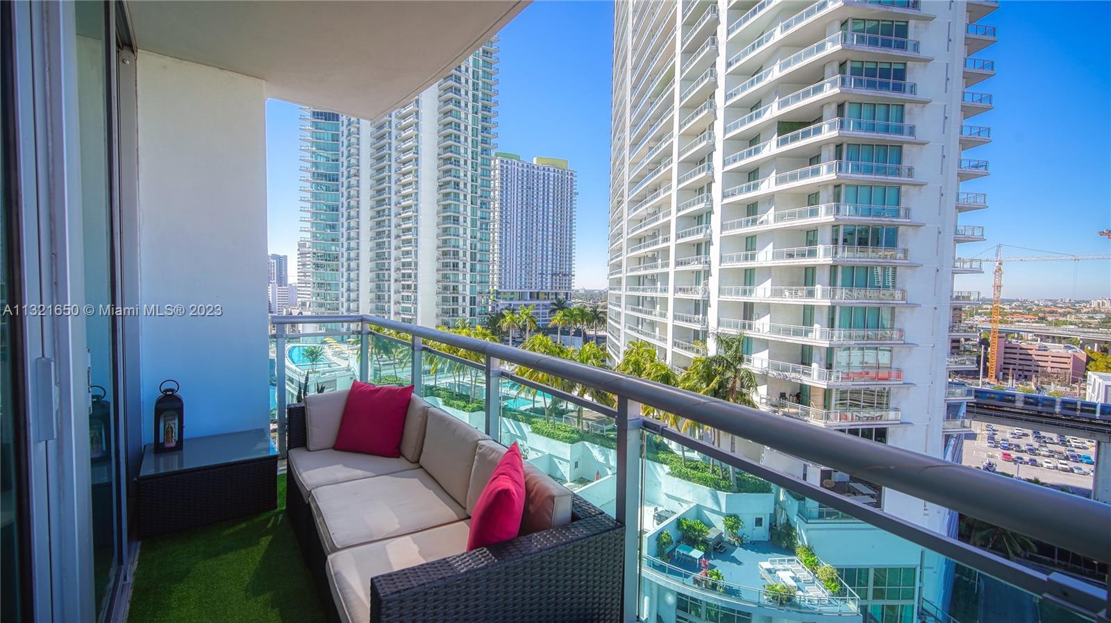 WIND CONDO - Residential Lease