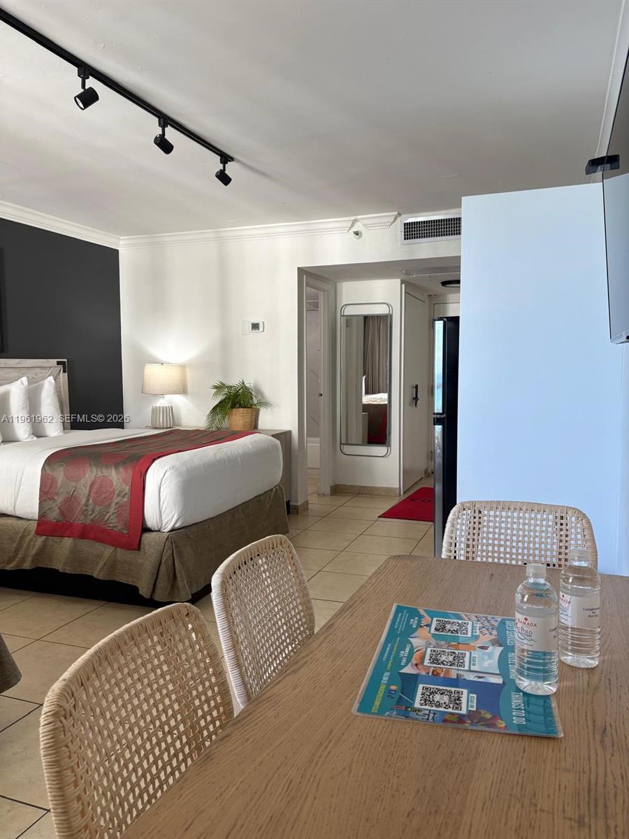 THE AVENTURA BEACH CLUB C - Residential