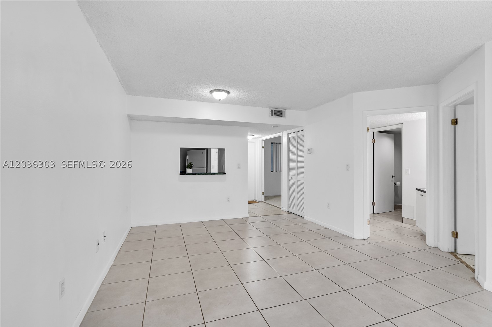VERABELLA FALLS CONDO - Residential Lease