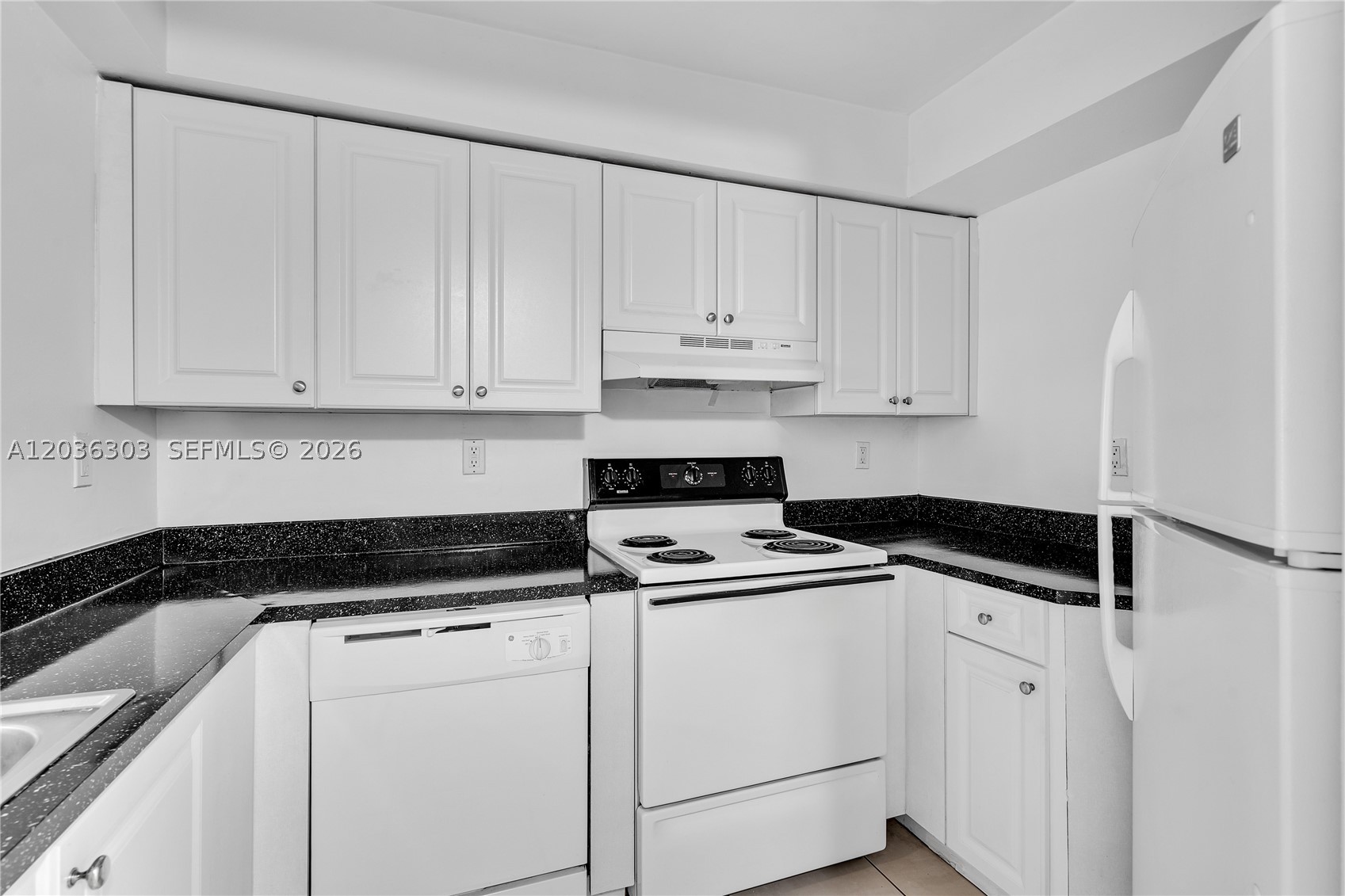 VERABELLA FALLS CONDO - Residential Lease
