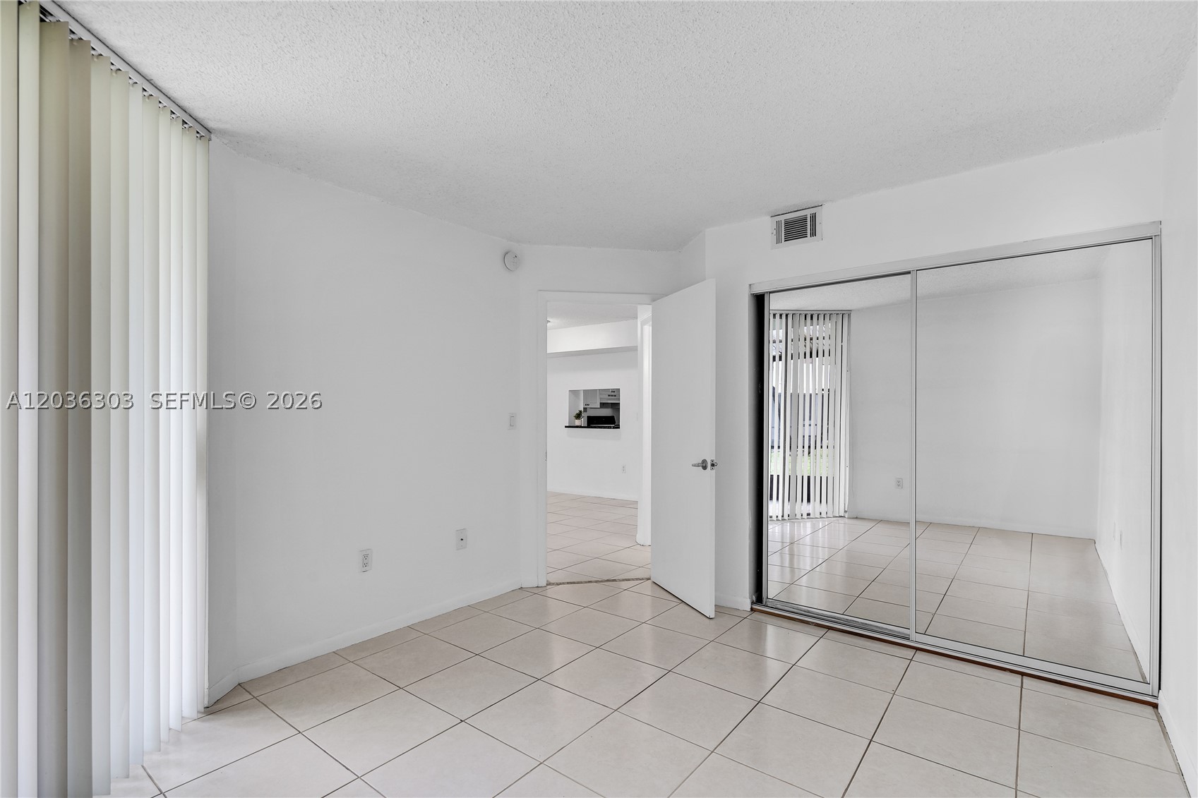 VERABELLA FALLS CONDO - Residential Lease