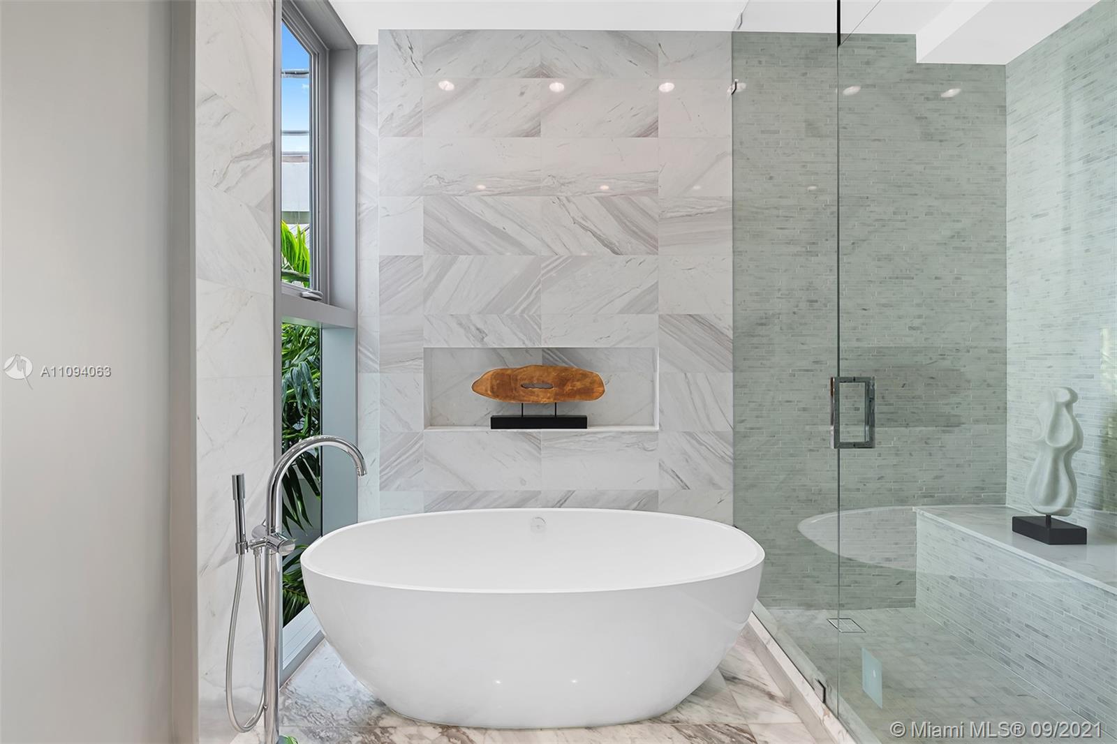 PARAMOUNT MIAMI WORLDCENTE - Residential