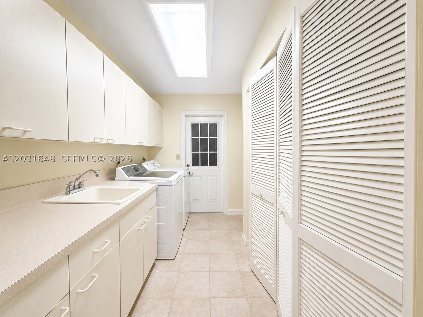 KINGSWOOD ESTATES SUBDIVIS - Residential
