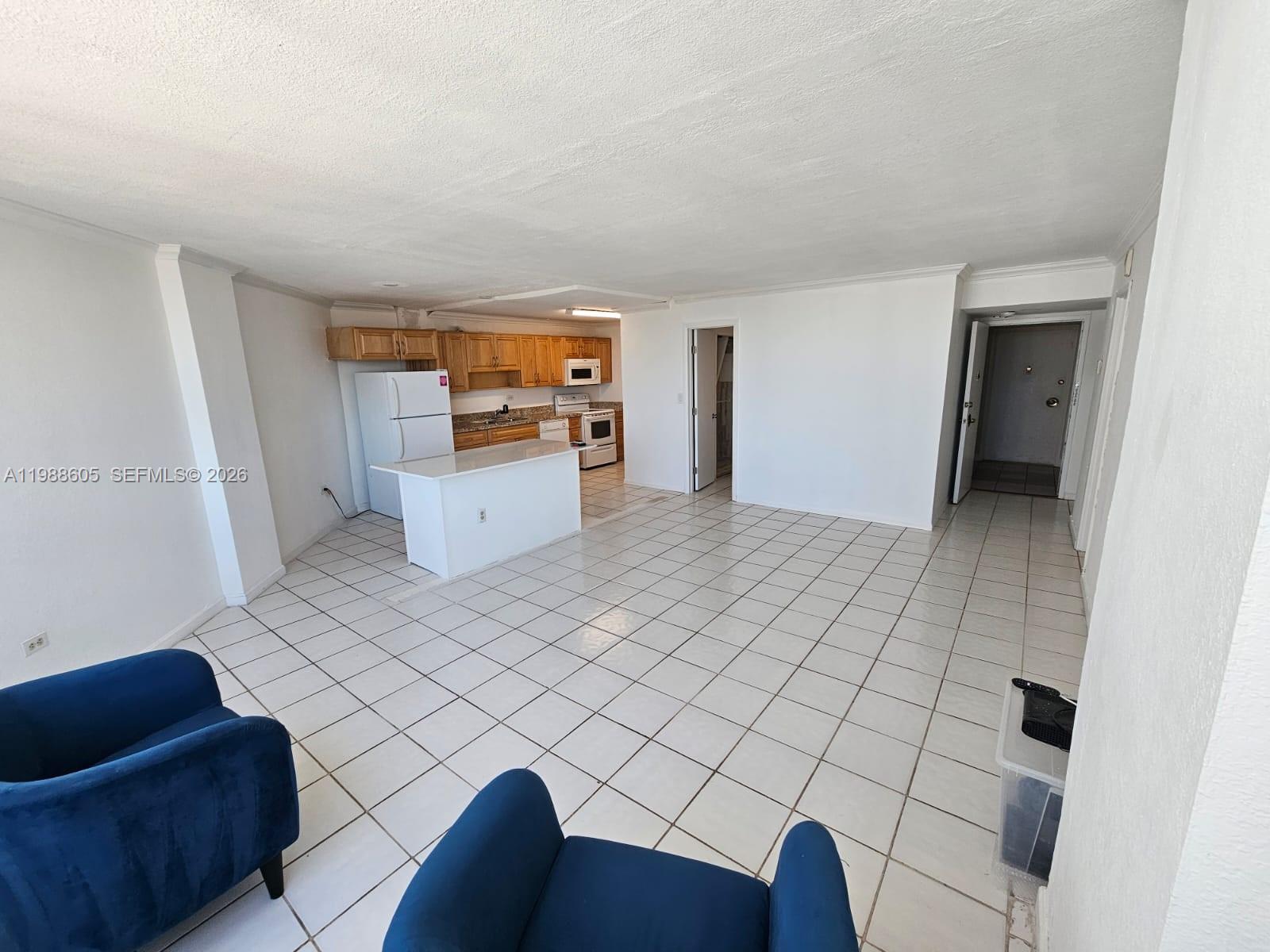BURLEIGH HOUSE CONDO - Residential