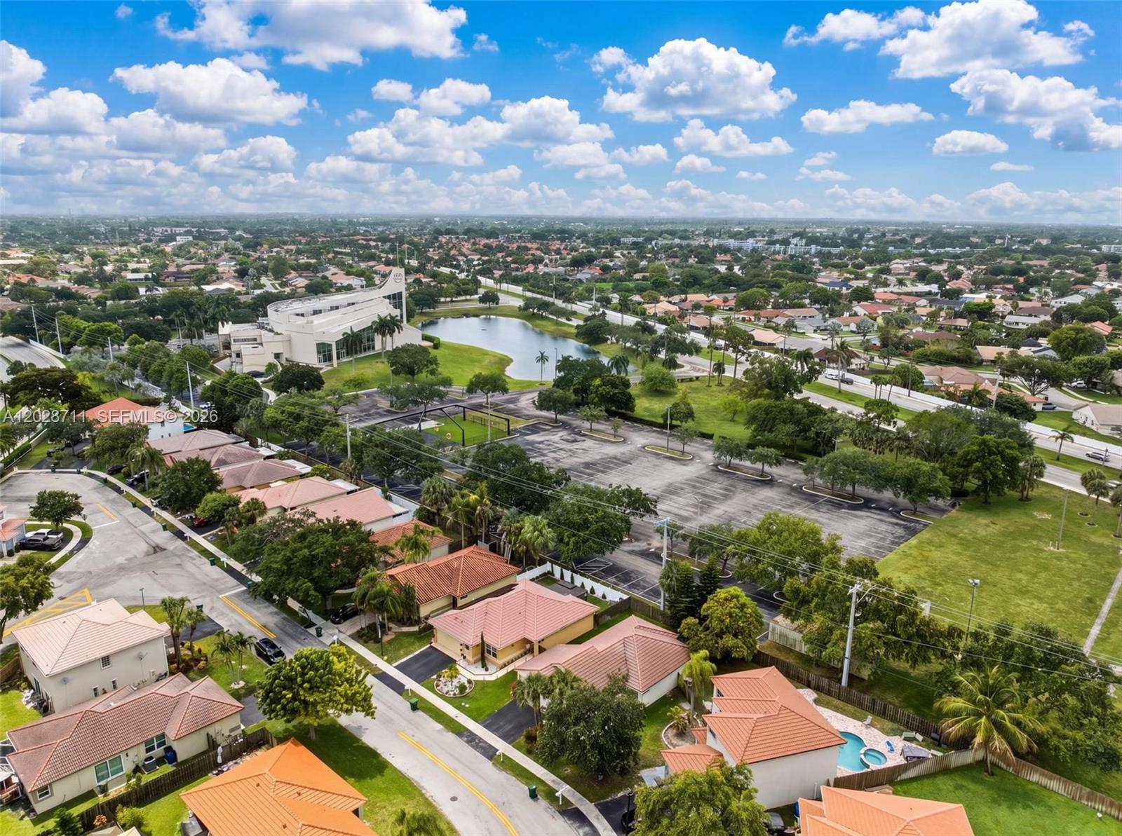 HOLIDAY SPRINGS VILLAGE S - Residential