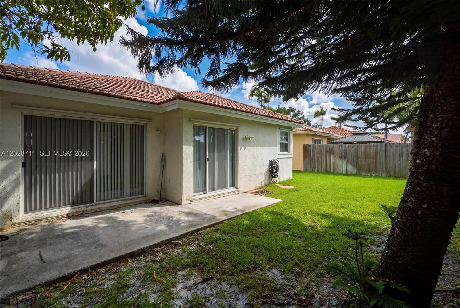 HOLIDAY SPRINGS VILLAGE S - Residential