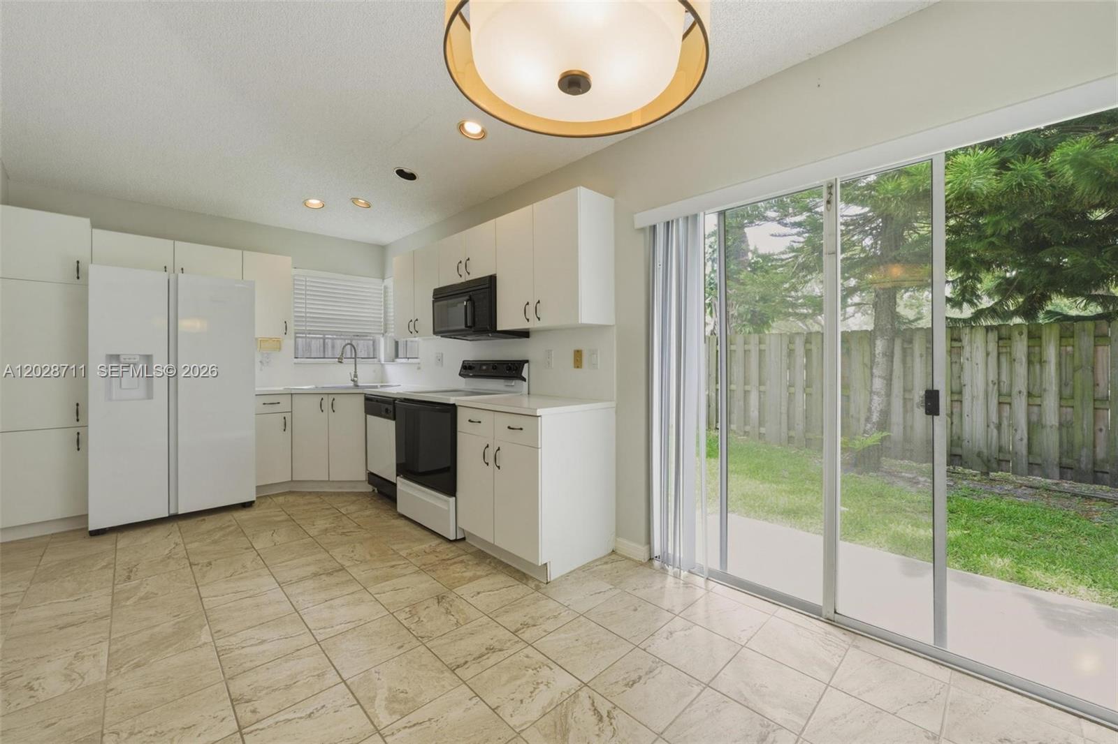 HOLIDAY SPRINGS VILLAGE S - Residential