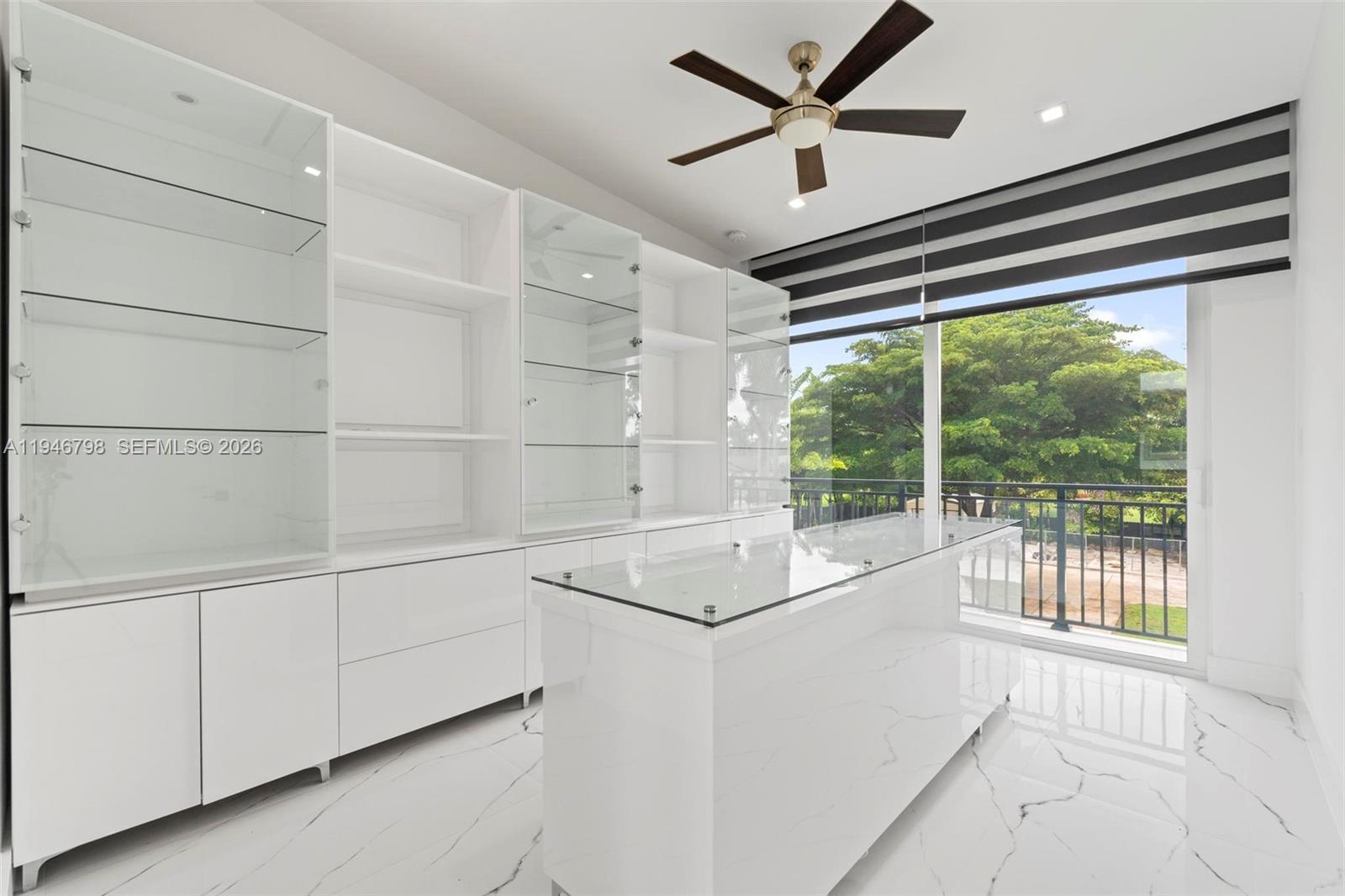 SWEETWATER ESTS SUB - Residential