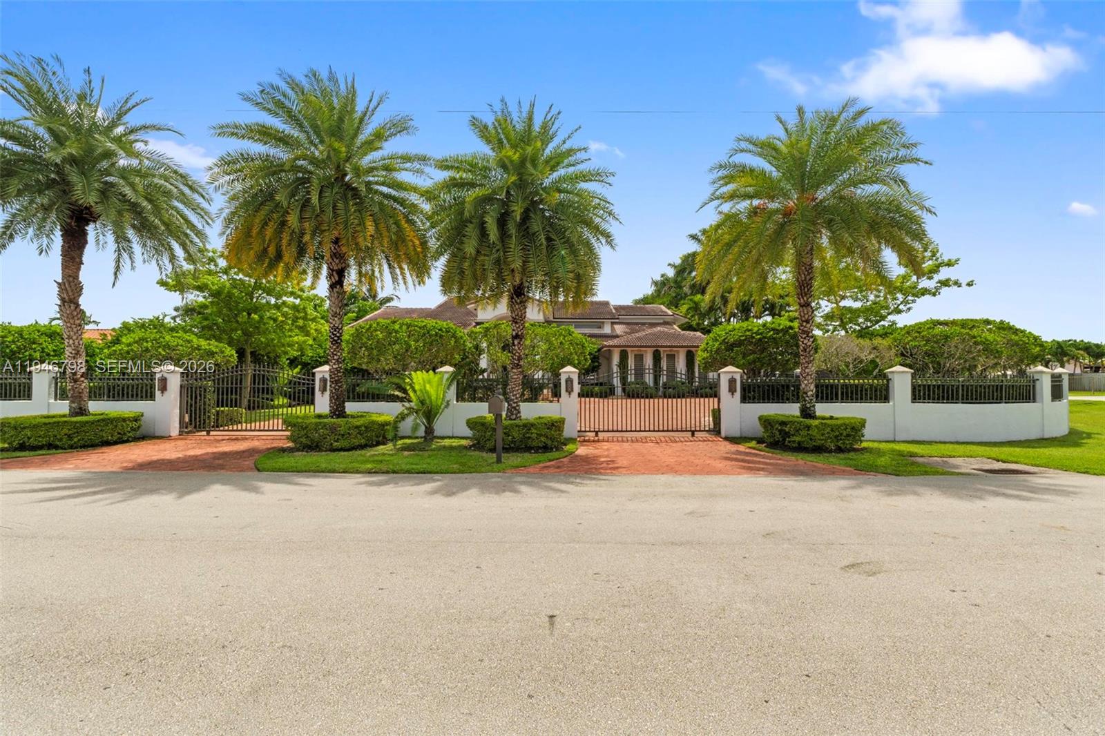 SWEETWATER ESTS SUB - Residential