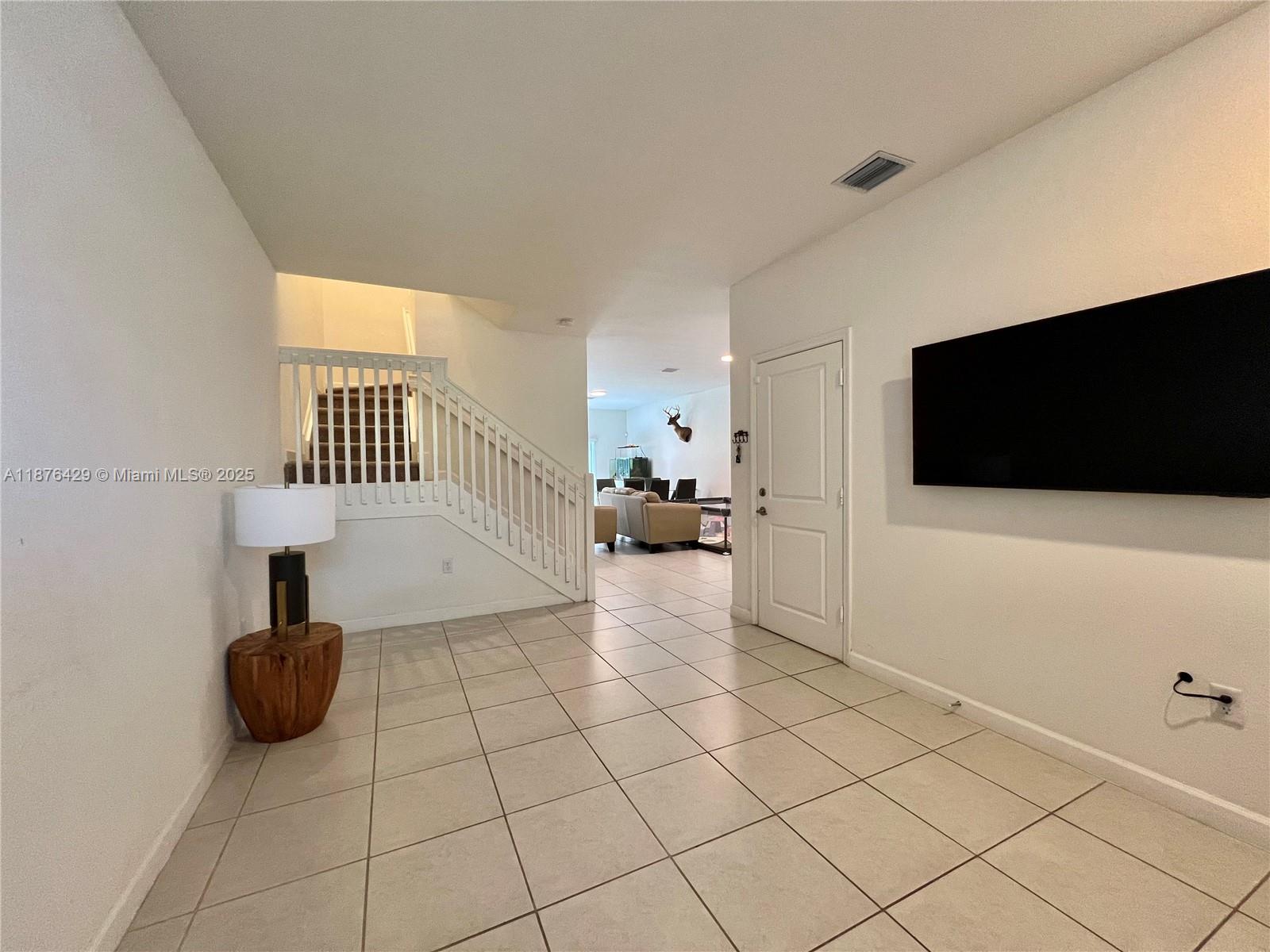 PINE ISLE - Residential Lease