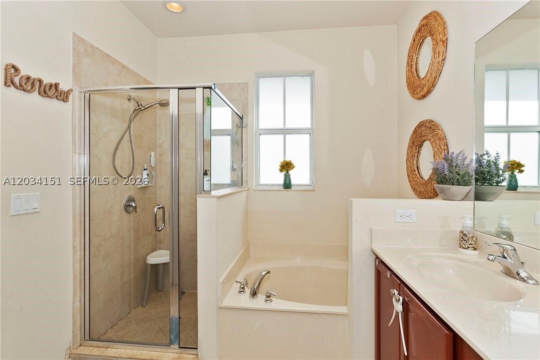 PALOMA LAKES PLAT - Residential Lease