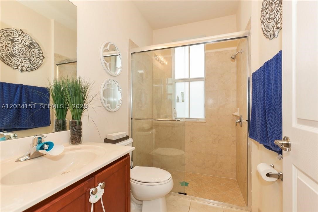 PALOMA LAKES PLAT - Residential Lease