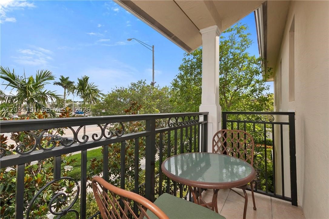 PALOMA LAKES PLAT - Residential Lease