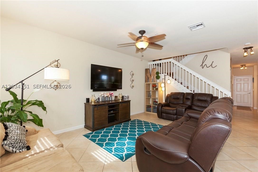 PALOMA LAKES PLAT - Residential Lease
