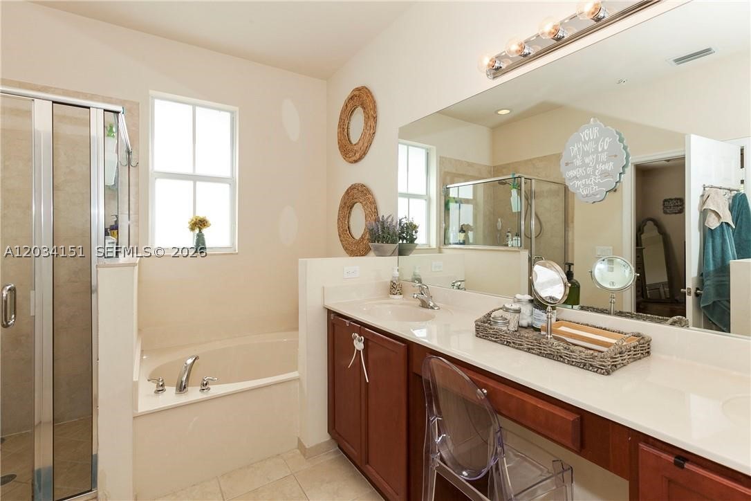 PALOMA LAKES PLAT - Residential Lease