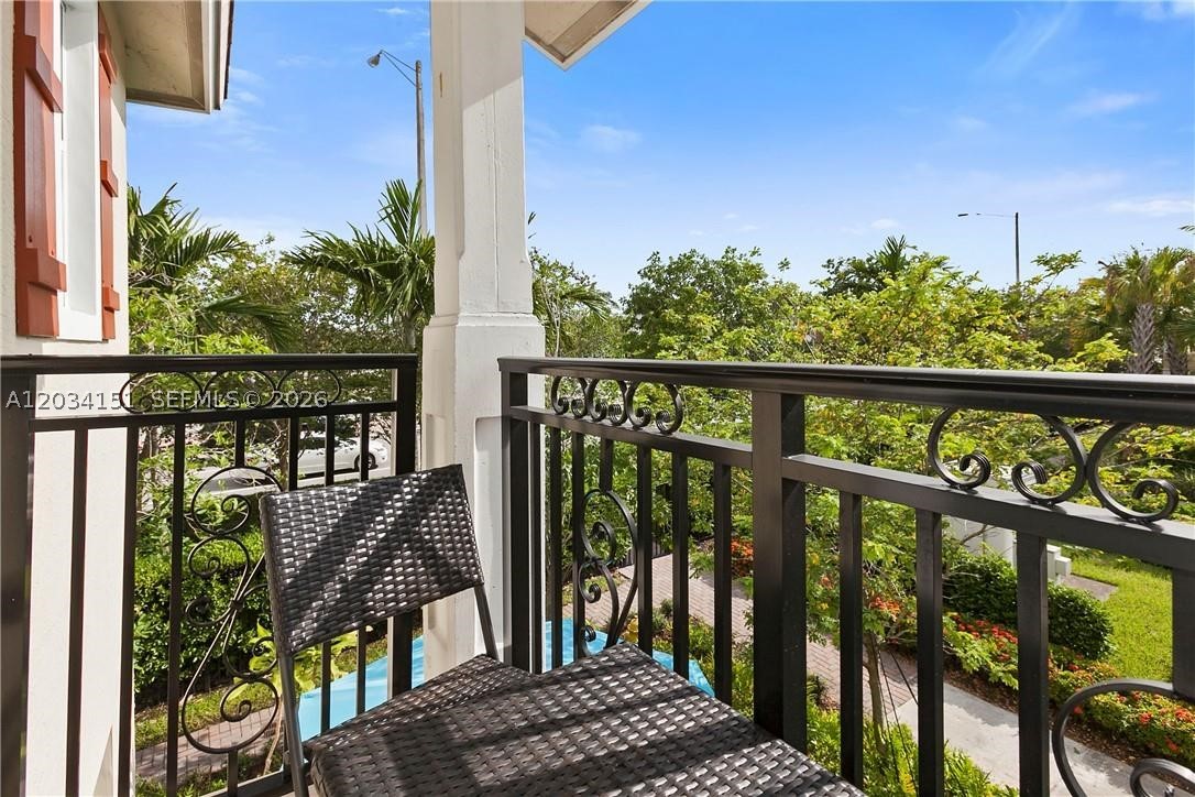 PALOMA LAKES PLAT - Residential Lease