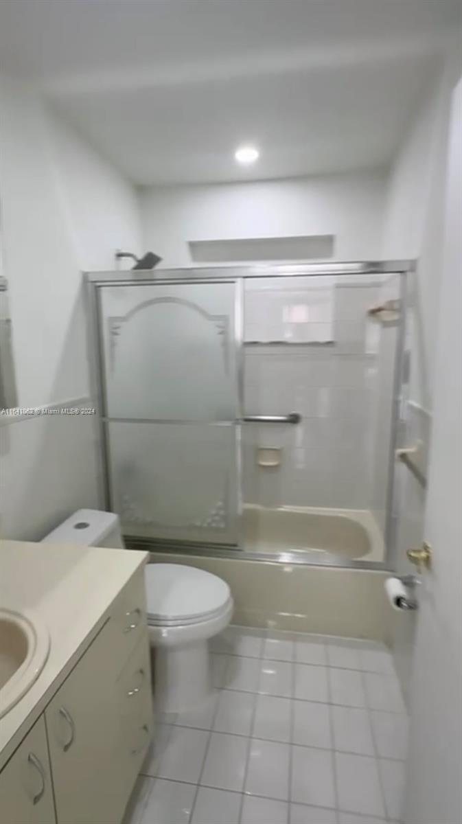S MIAMI HEIGHTS ADDN C - Residential Lease