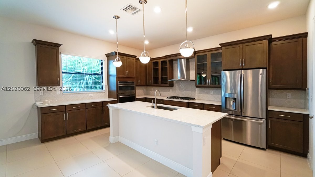 PARKLAND BAY - Residential