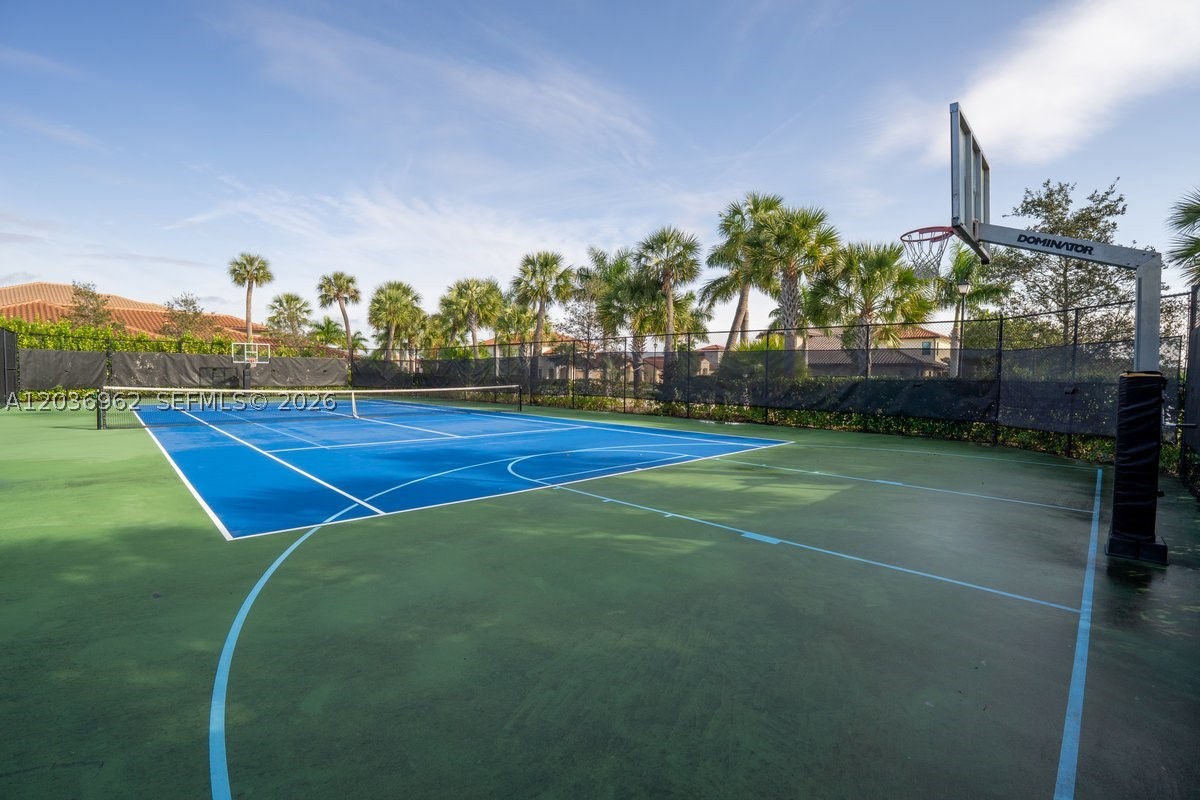 PARKLAND BAY - Residential