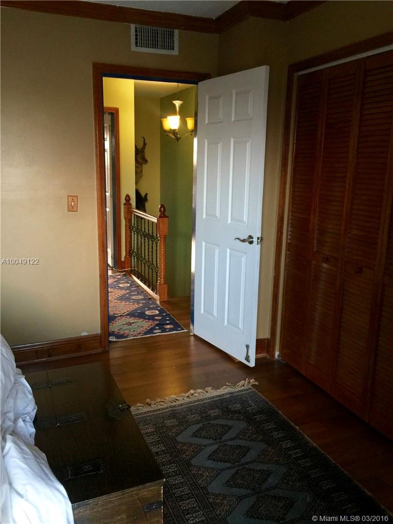 Riverview Village Condo - Residential Lease