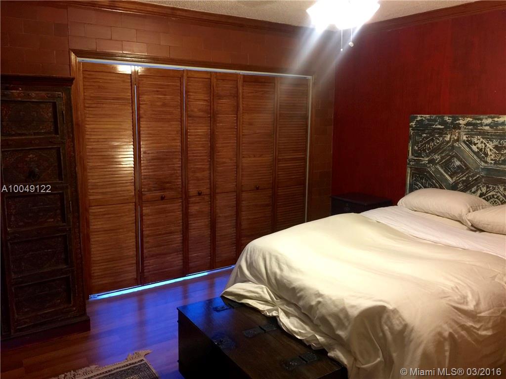 Riverview Village Condo - Residential Lease