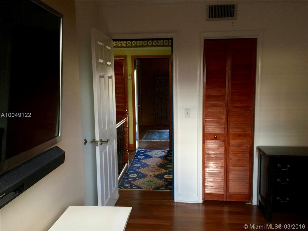 Riverview Village Condo - Residential Lease