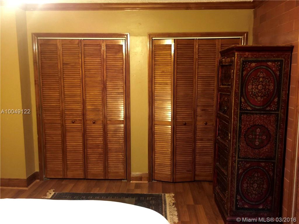 Riverview Village Condo - Residential Lease