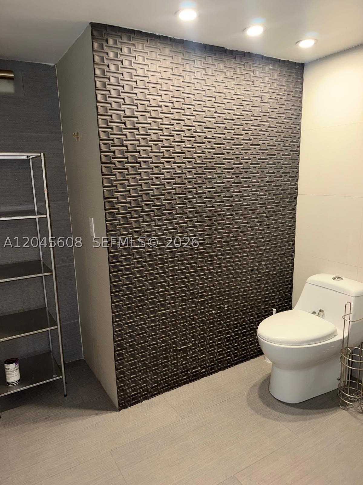 Charter Club Condo - Residential Lease