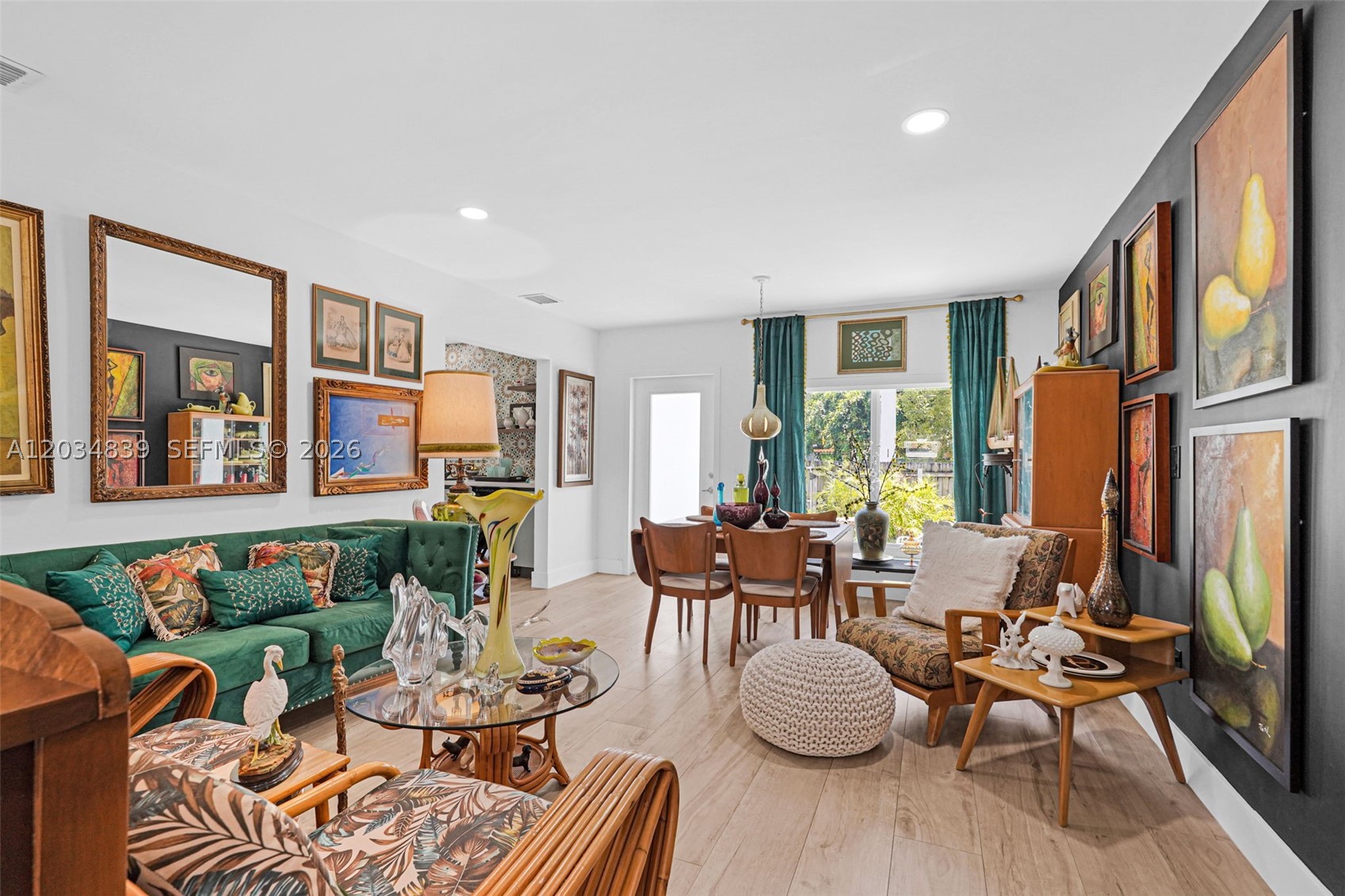 COUNTRY CLUB ESTATES SEC - Residential
