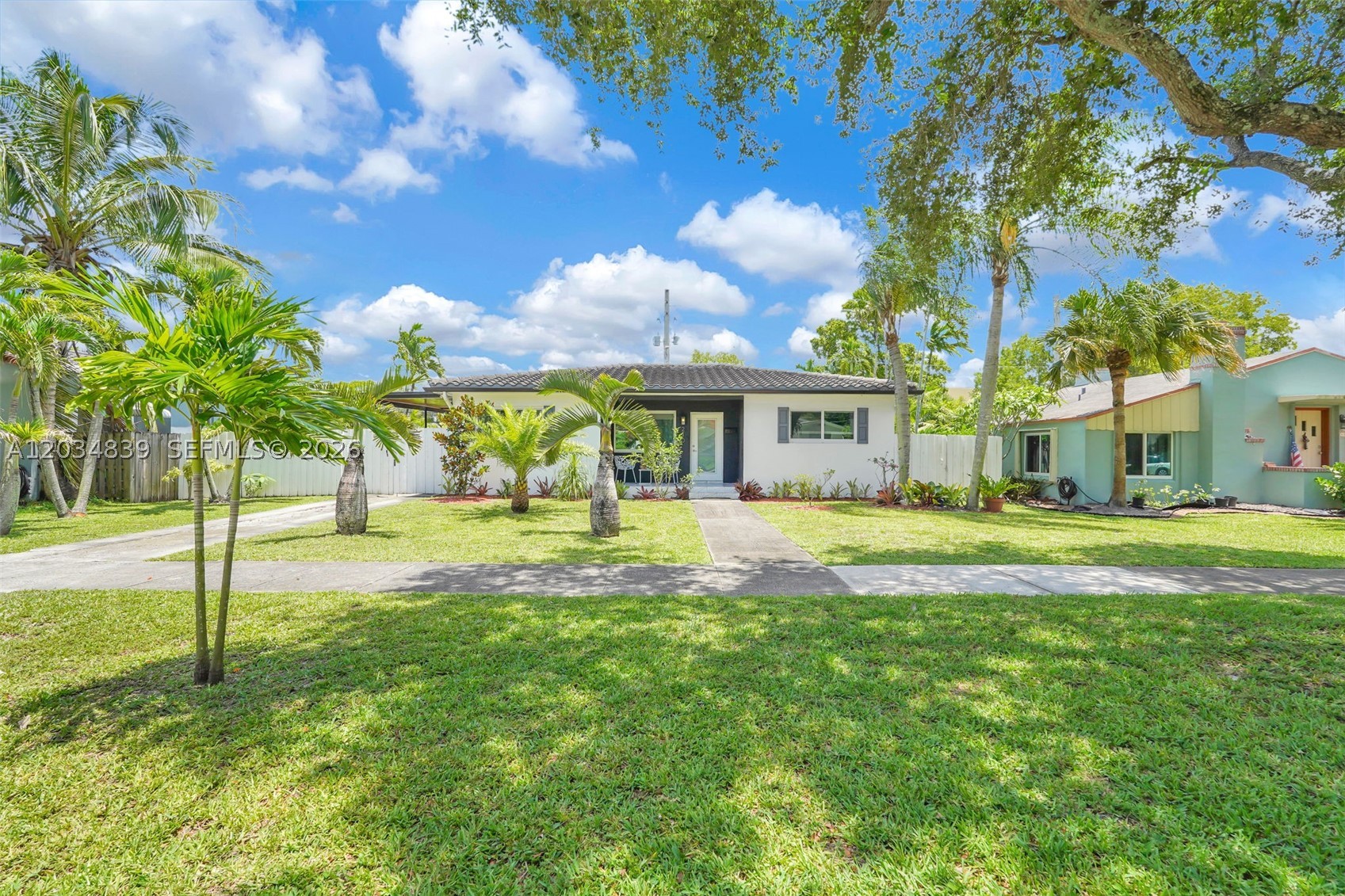 COUNTRY CLUB ESTATES SEC - Residential