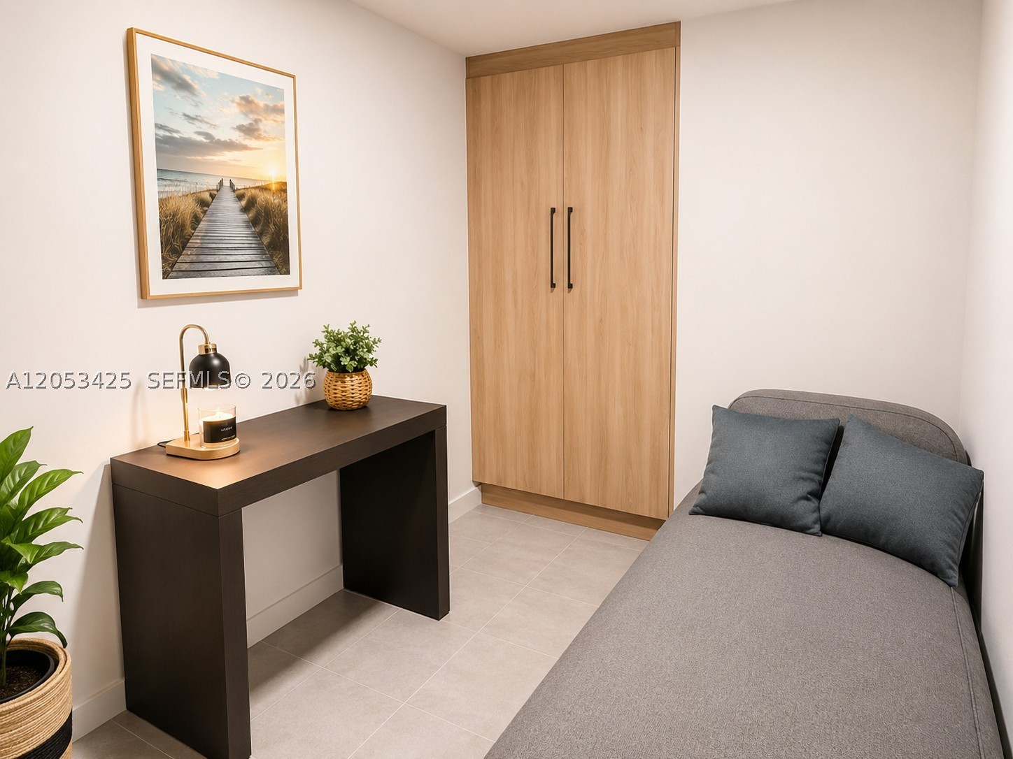 501 RESIDENCES - Residential Lease