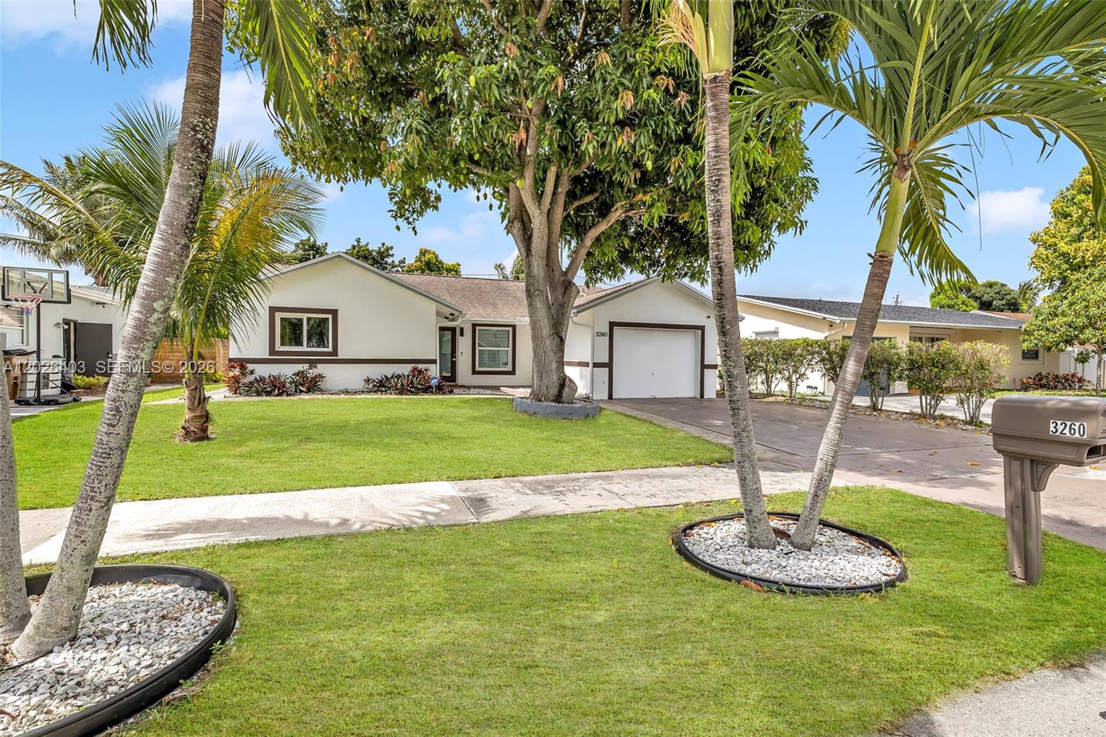 WEST DEERFIELD BEACH - Residential