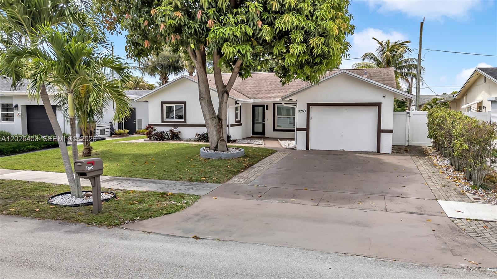 WEST DEERFIELD BEACH - Residential