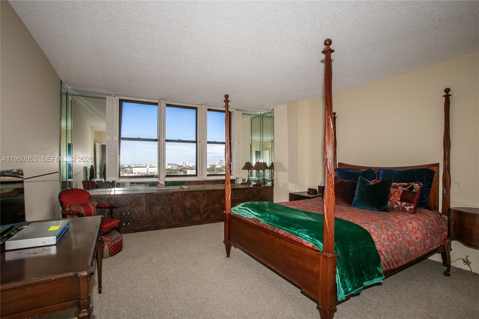 CRICKET CLUB CONDO - Residential