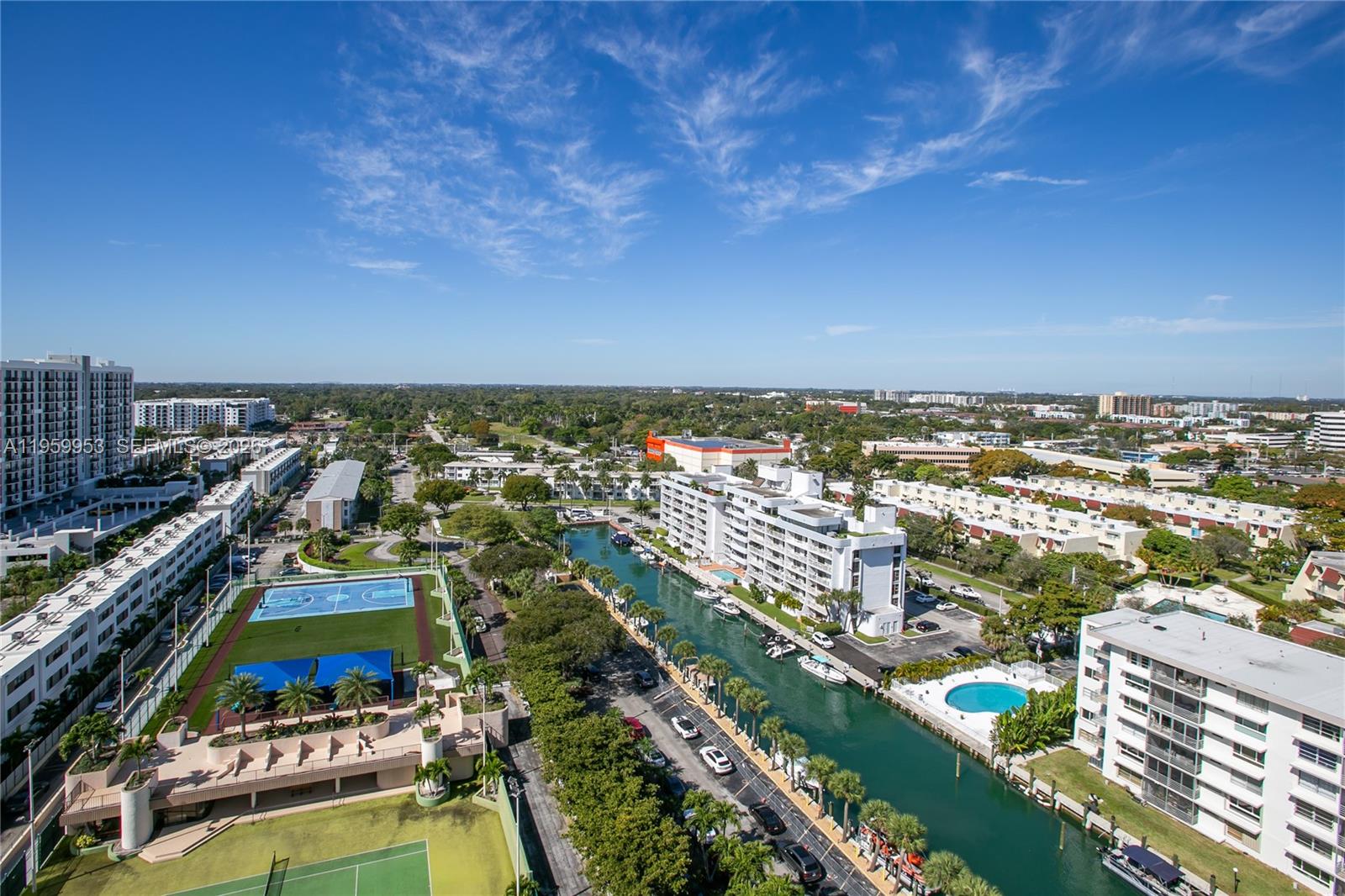 CRICKET CLUB CONDO - Residential