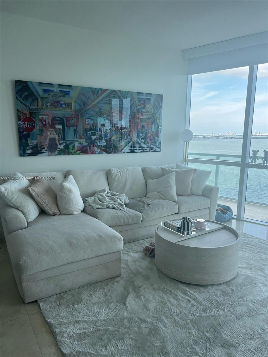 Onyx Condo - Residential Lease