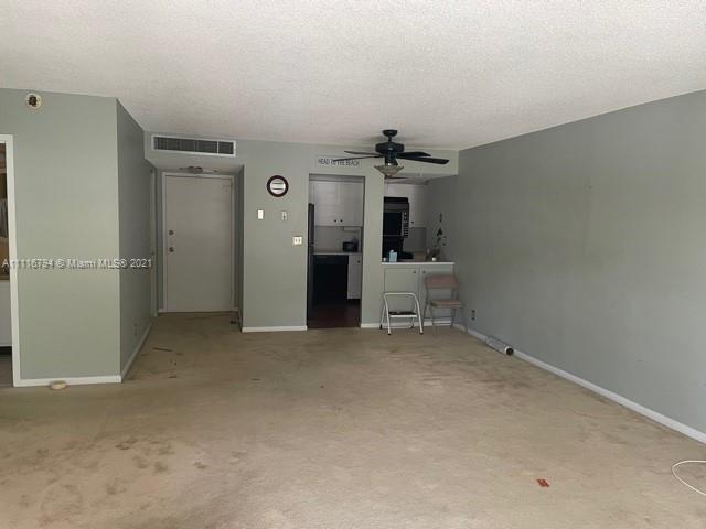 LAKE POINT TOWER CONDO - Residential