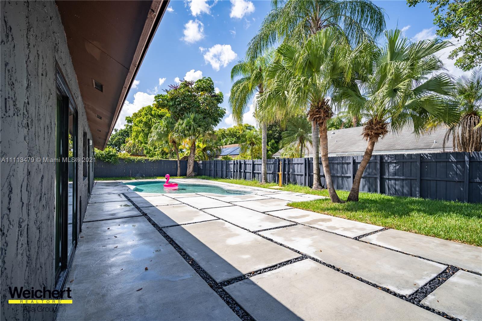 SKY LAKE HOMES - Residential