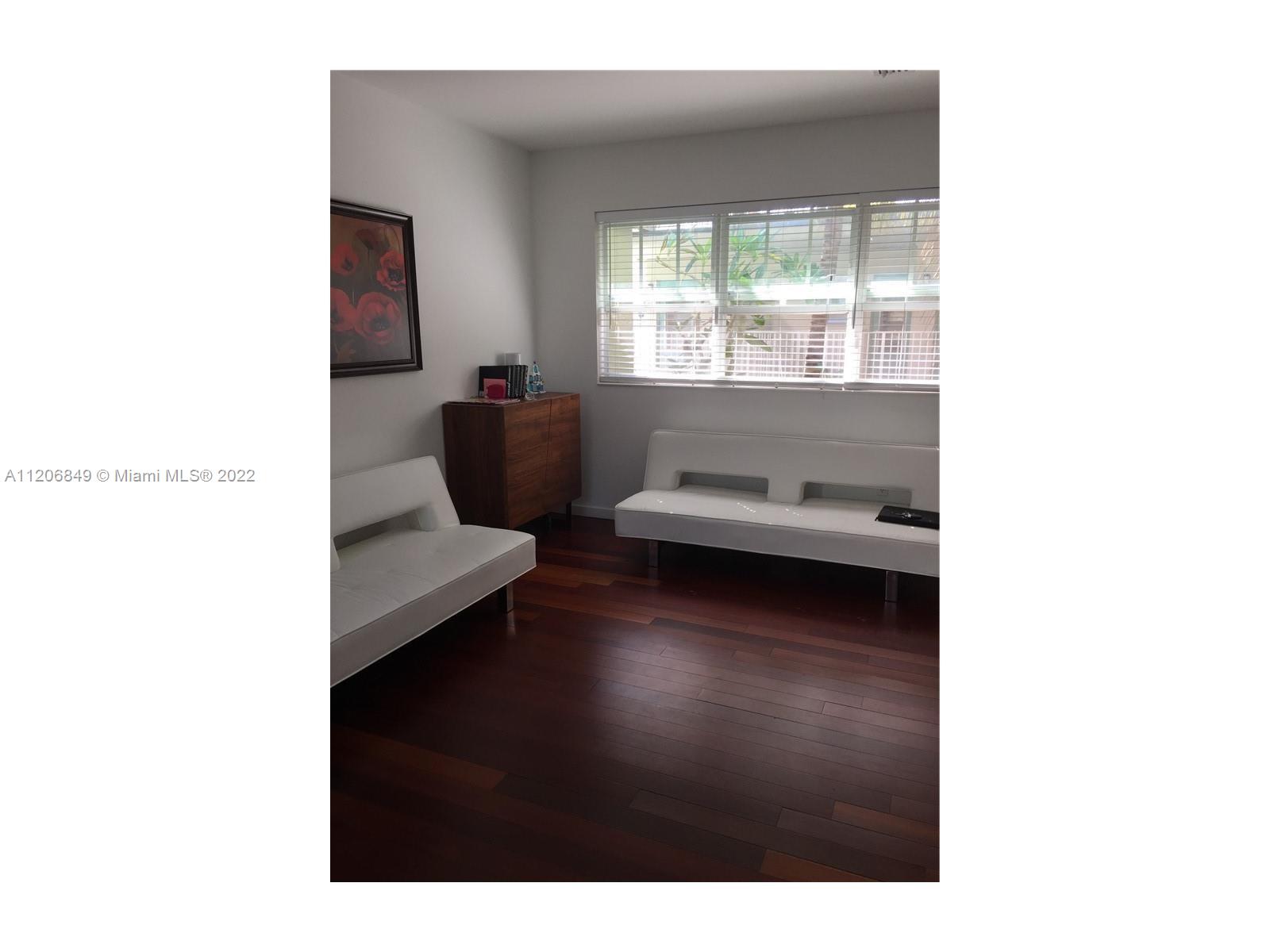 929 CONDO - Residential Lease