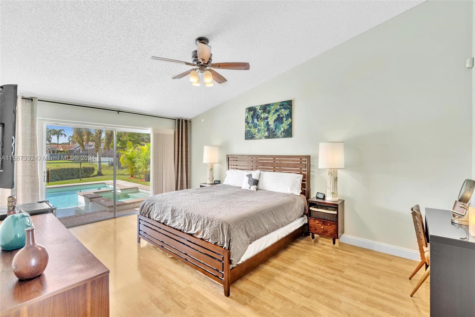 WEST VIEW ESTATES - Residential