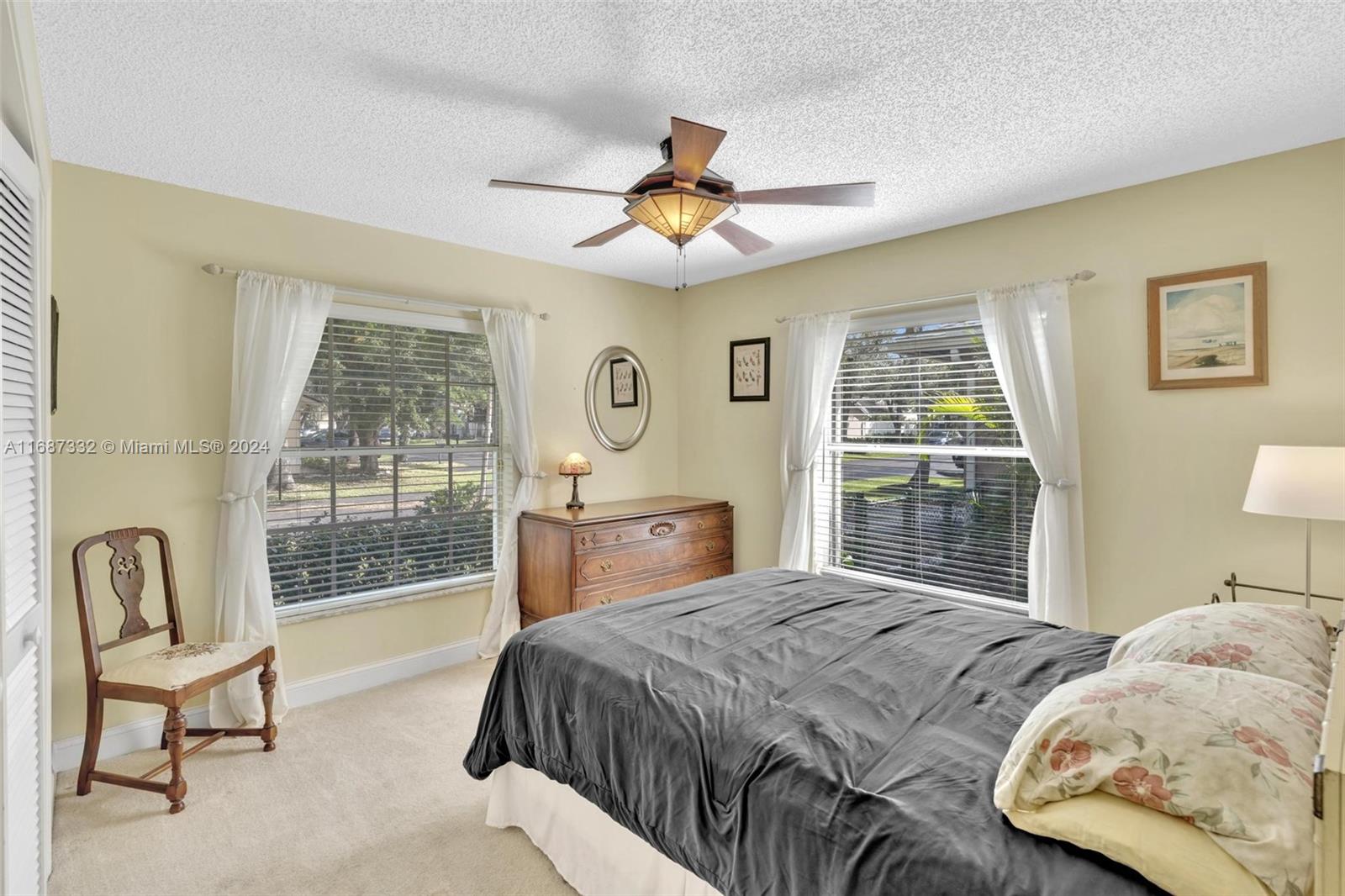 WEST VIEW ESTATES - Residential