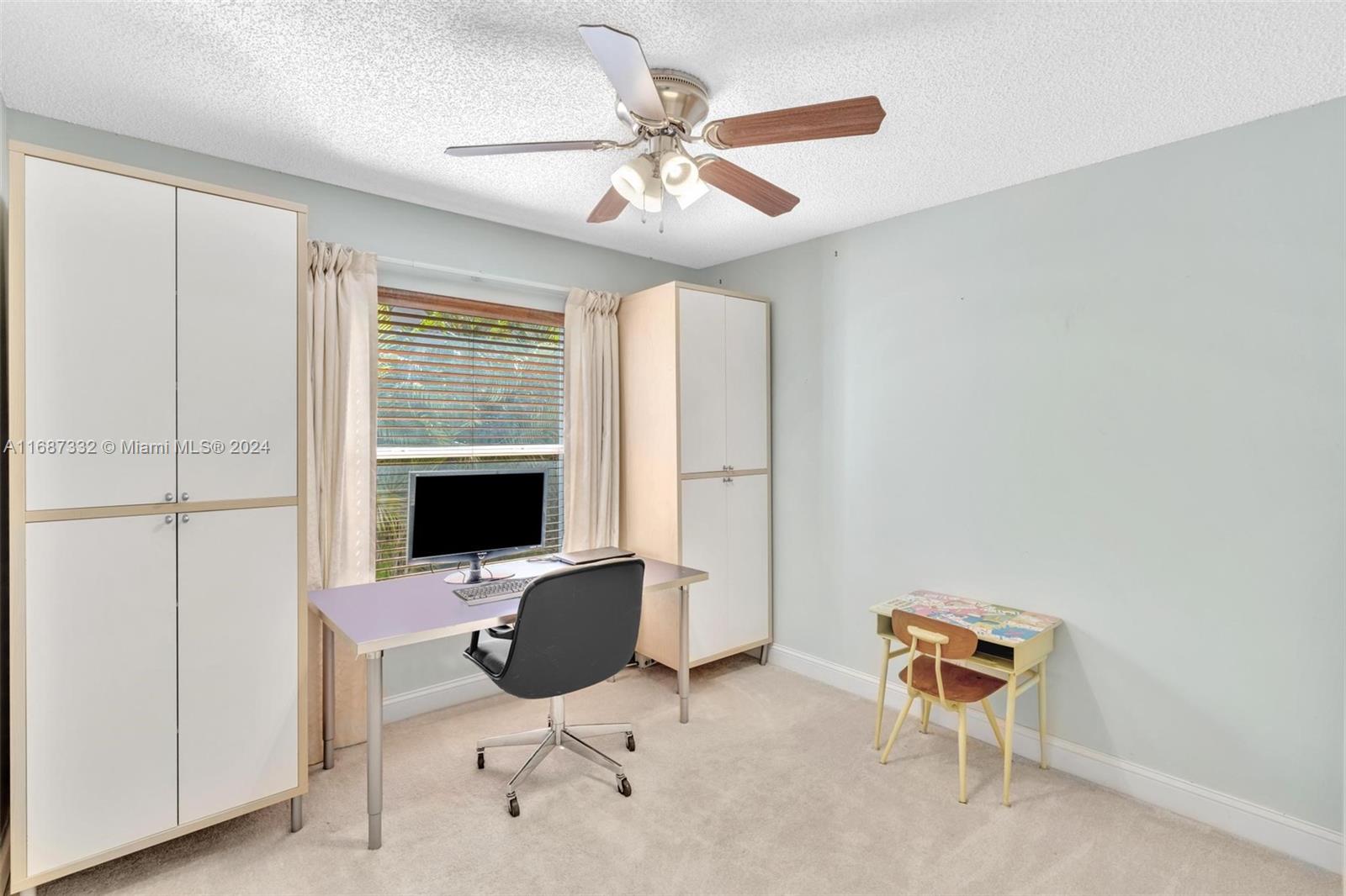 WEST VIEW ESTATES - Residential