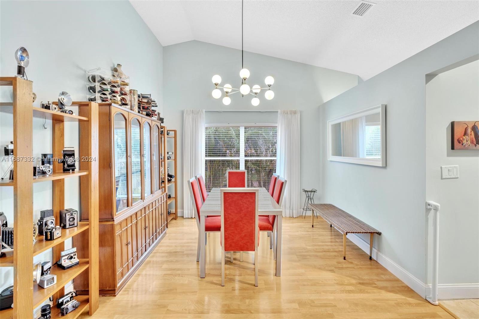 WEST VIEW ESTATES - Residential