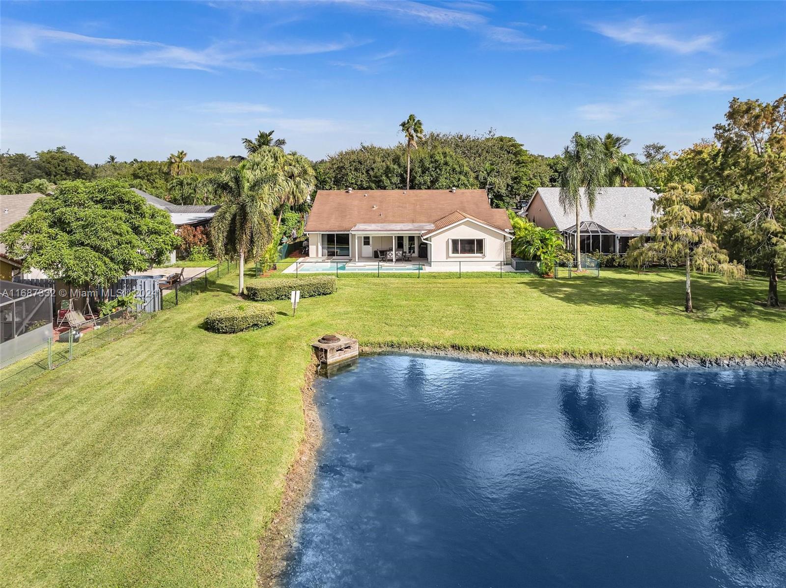 WEST VIEW ESTATES - Residential