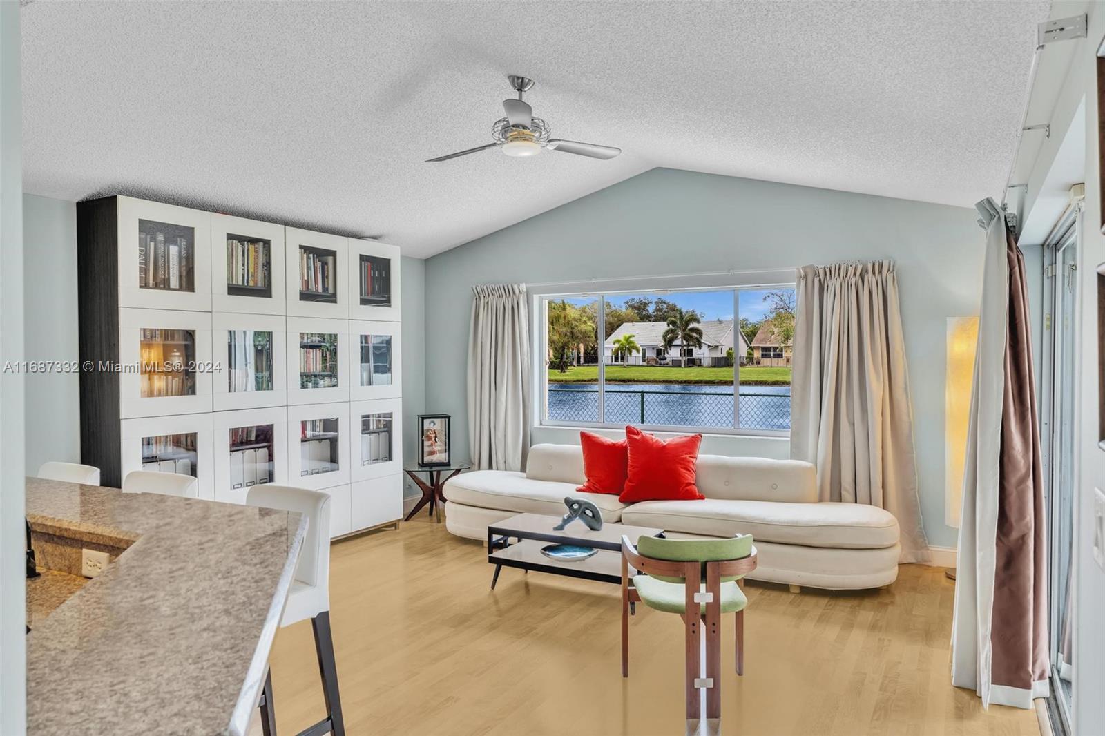 WEST VIEW ESTATES - Residential