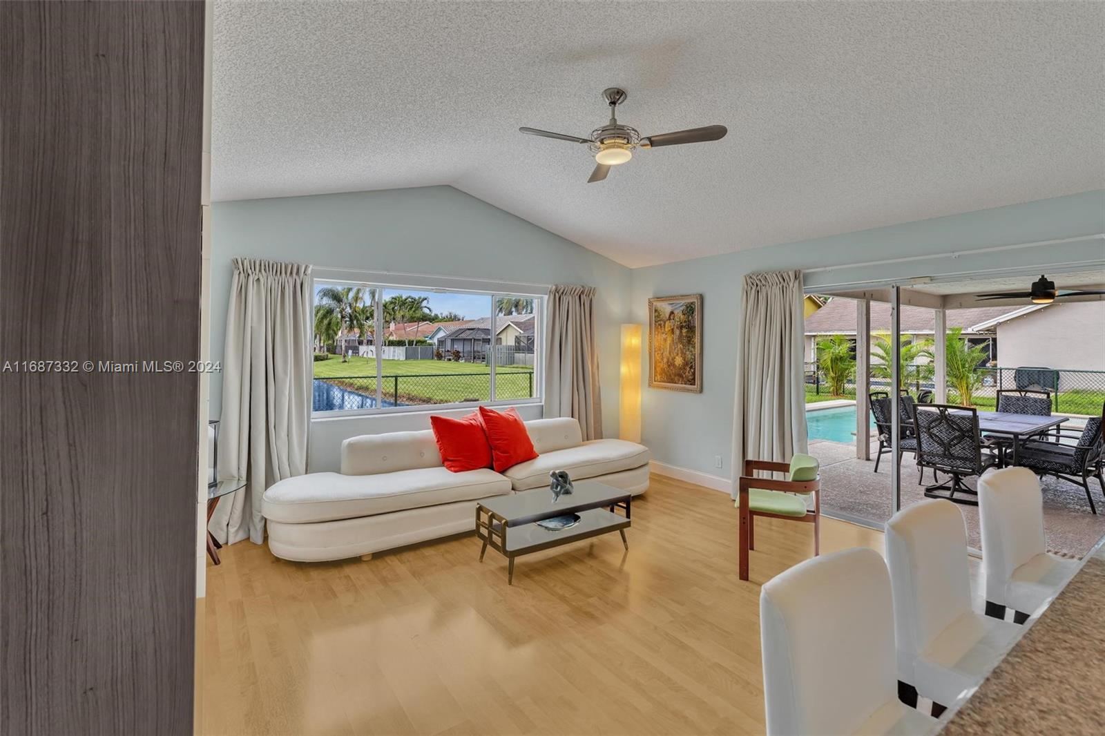 WEST VIEW ESTATES - Residential