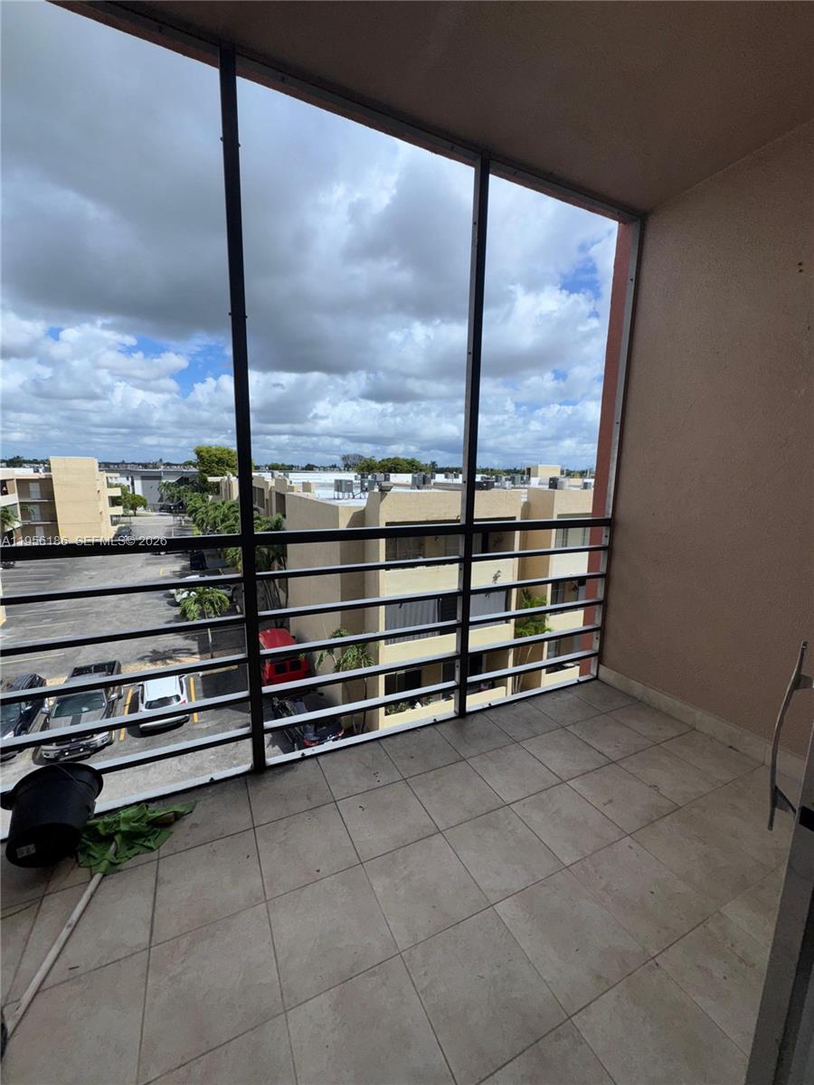 ROYAL PALMETTO CONDO - Residential Lease